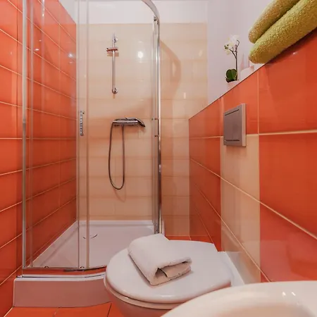 ホームステイ Rosa カルパッチ